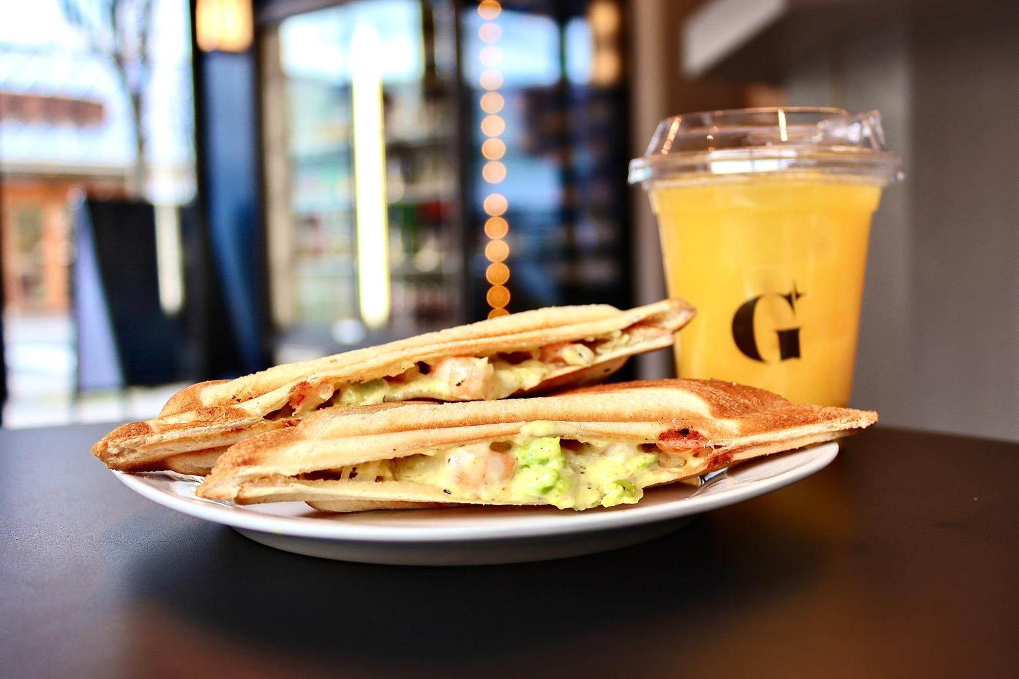 Gems Yufuin Hotel And Spa Cafe Bar المظهر الخارجي الصورة