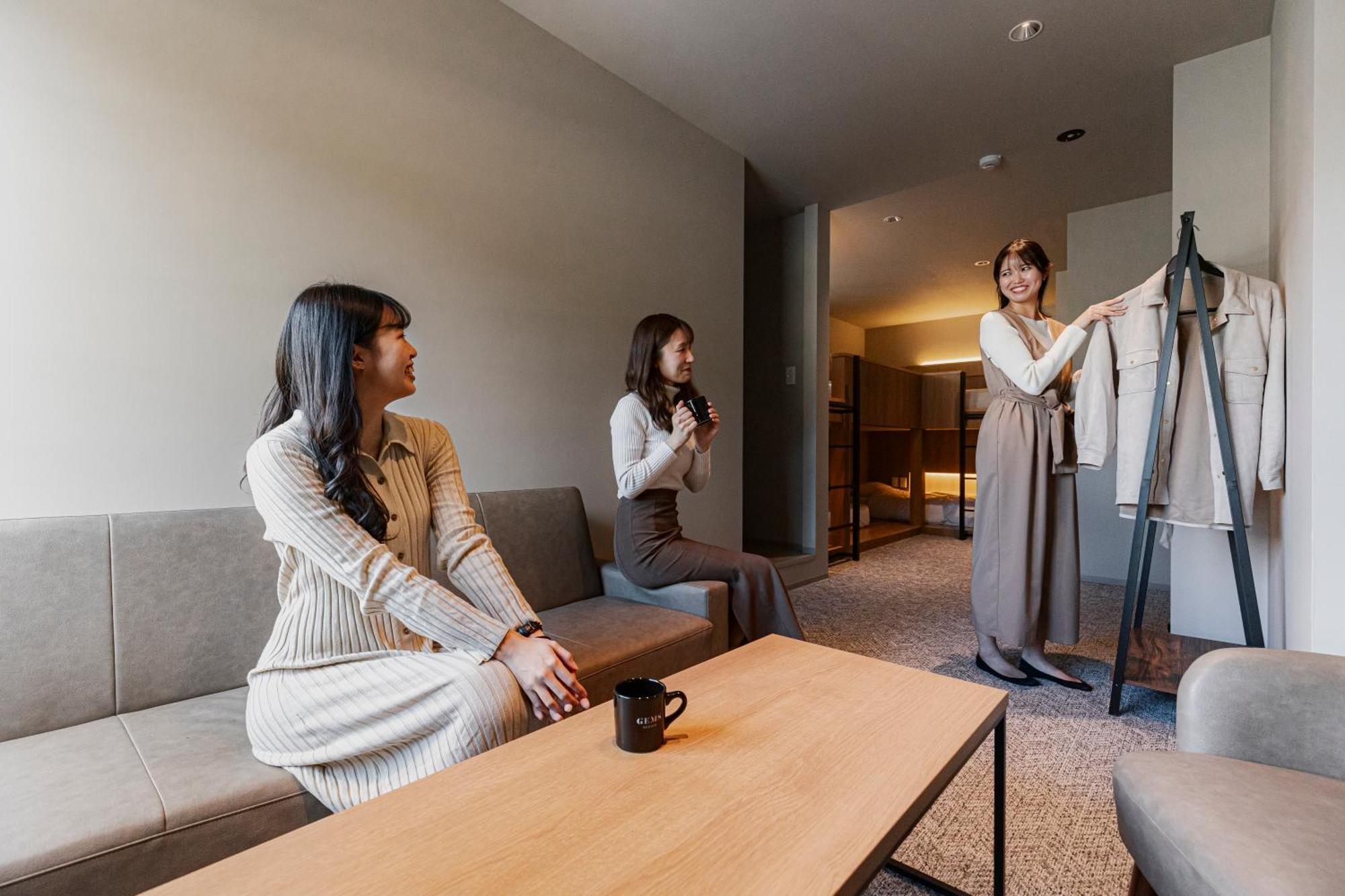 Gems Yufuin Hotel And Spa Cafe Bar الغرفة الصورة