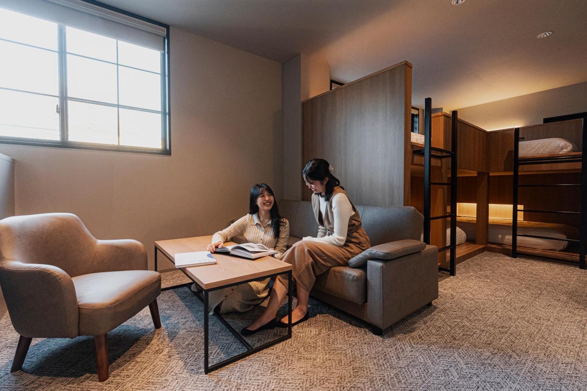 Gems Yufuin Hotel And Spa Cafe Bar الغرفة الصورة